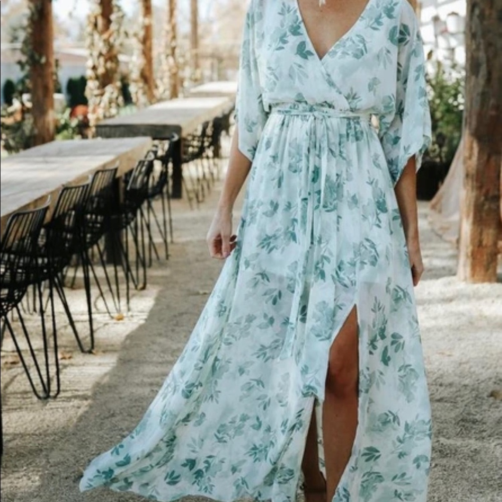 BRAND NEW Baltic Born Kia Sage Floral Kimono Maxi Dress